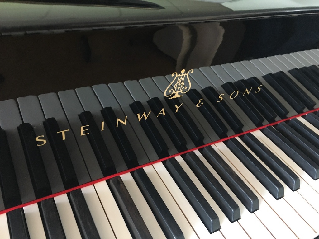 Steinway & Sons A188 - Occasion