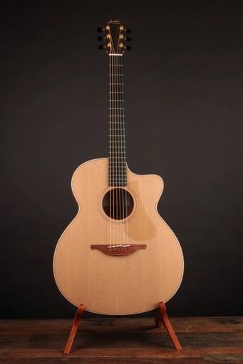 Lowden O-20C Mahogany / Sitka Spruce
